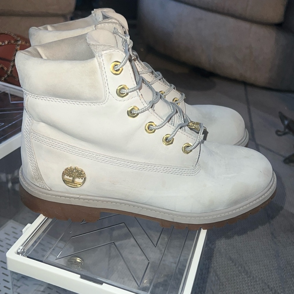 Timberland Gray sz 7 men used